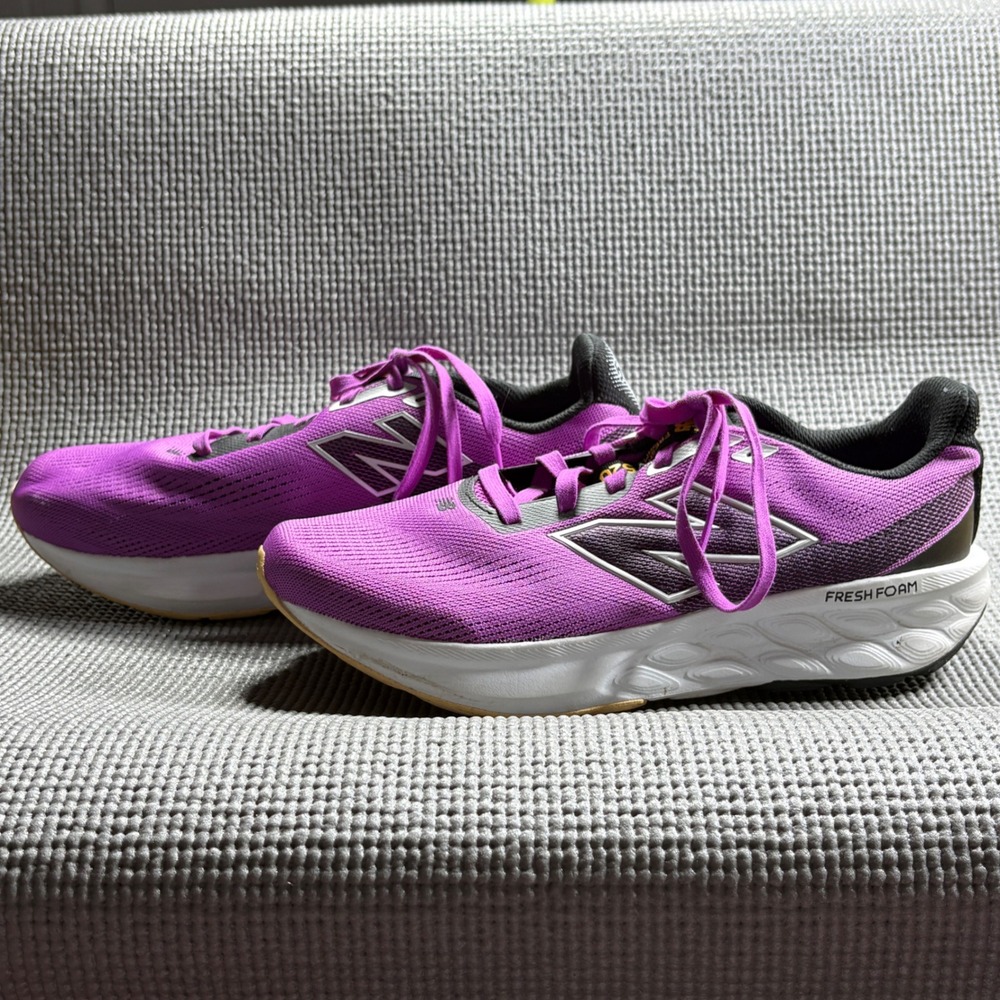 New Balance Running Shoes Women 9 Purple Fresh Foam 520 v8 Athletic Mesh W520RG8